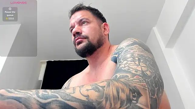 musclemonster31 stripchat live cam model