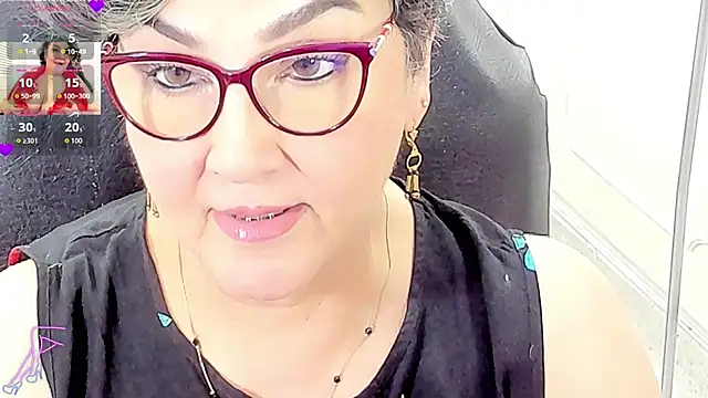 cataleya_mom stripchat live cam model