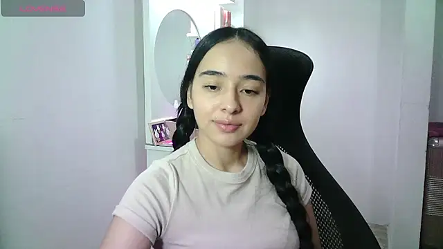 aineangeel stripchat live cam model