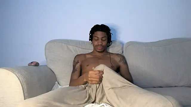 BlackBullTitus stripchat live cam model