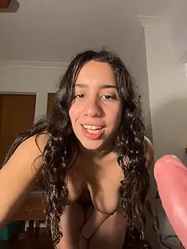 Souphicherry stripchat live cam model