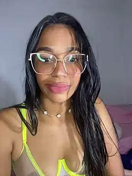 FlorSalvaje_ stripchat live cam model