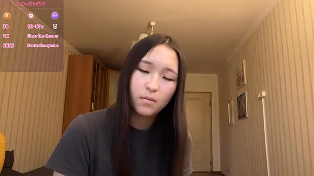 Moniesta stripchat live cam model
