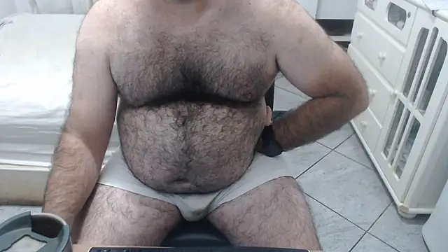 MysterBearMG stripchat live cam model