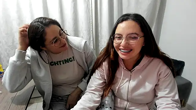 _girls_on_fire_ stripchat live cam model