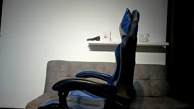 RikyAaron stripchat live cam model