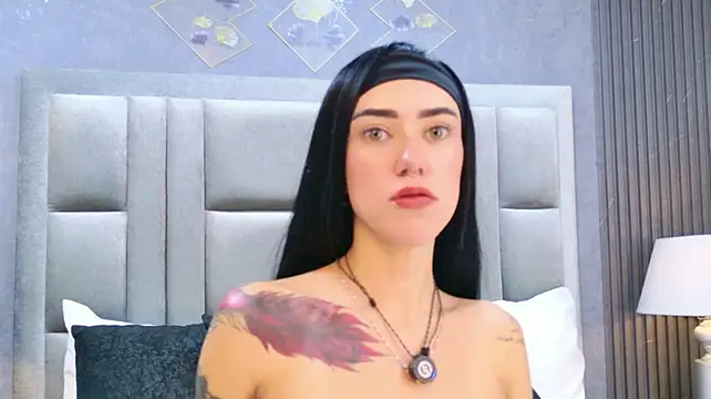 MissAthziry stripchat live cam model