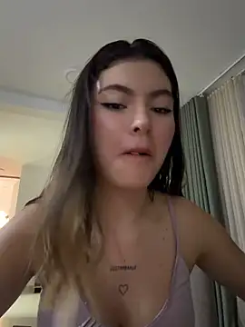 Your_Honeey stripchat live cam model