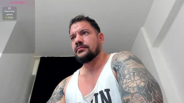 musclemonster31 stripchat live cam model
