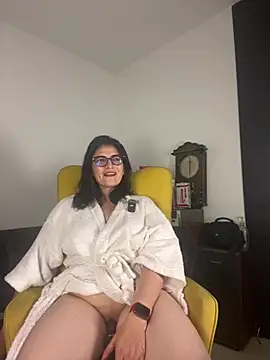 adriana71 stripchat live cam model