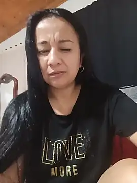 _Dr-Luna_1 stripchat live cam model