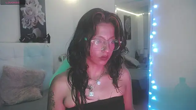 SamathaMay stripchat live cam model