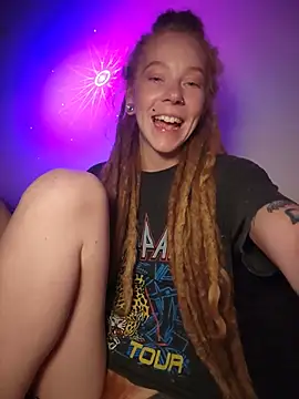 LucidLucy stripchat live cam model