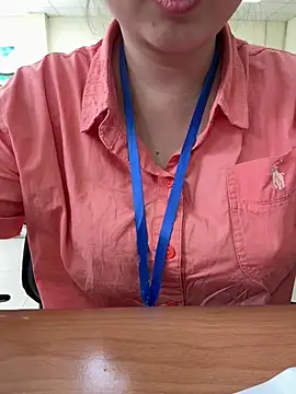 _Rossy2000_ stripchat live cam model