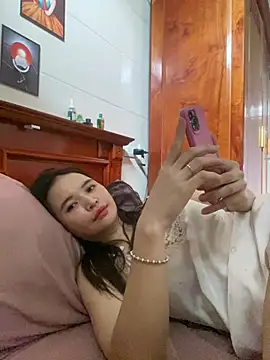 LiLi-Kirix99 stripchat live cam model