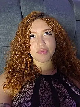__elissa stripchat live cam model