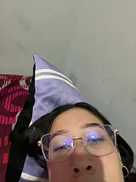 NeonSouls stripchat live cam model