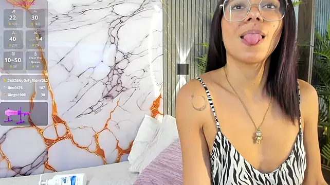 Cattleya-- stripchat live cam model