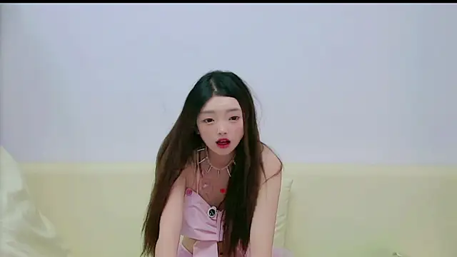 SM-666 stripchat live cam model