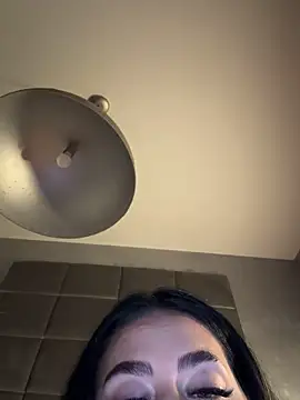 Andrestarr stripchat live cam model