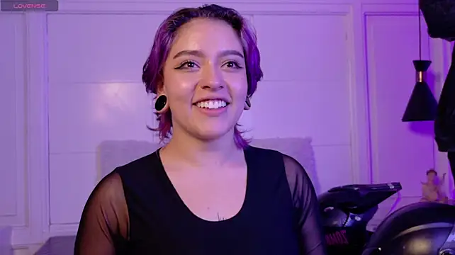 Hanna-Winchester stripchat live cam model