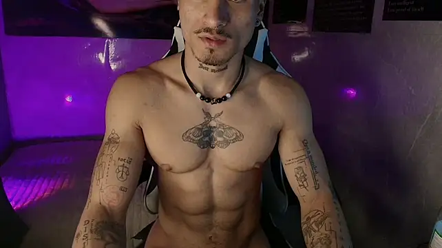 Thomas_Fit1 stripchat live cam model