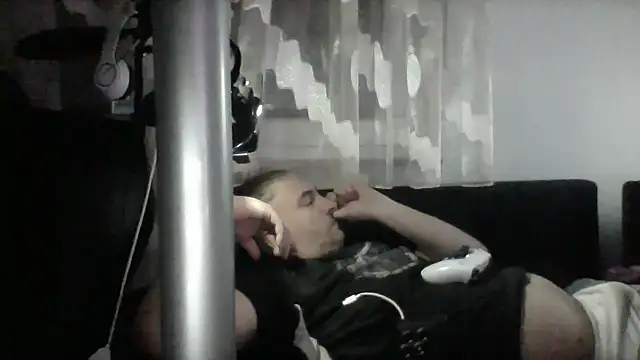 NewyorkDimi stripchat live cam model
