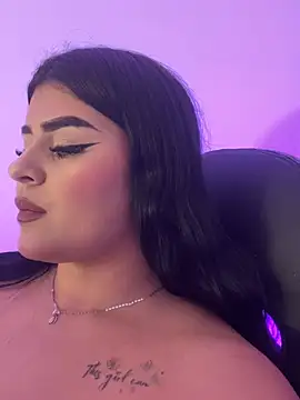 Kariina__69 stripchat live cam model
