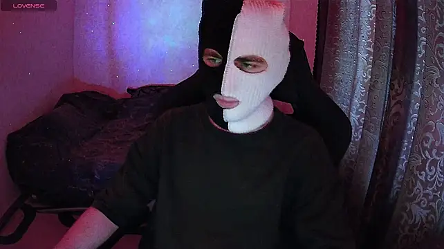 ZXCENSORED- stripchat live cam model