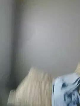 Bra-G stripchat live cam model