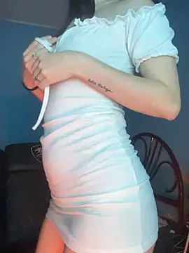 Nonnyiris stripchat live cam model