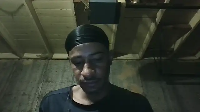 Leo99842 stripchat live cam model
