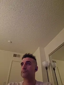 myth5hk stripchat live cam model