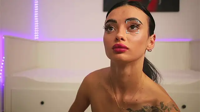RachelVibes stripchat live cam model