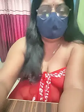 SexyRenukaa stripchat live cam model