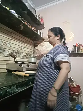 Kavya_kapoor stripchat live cam model