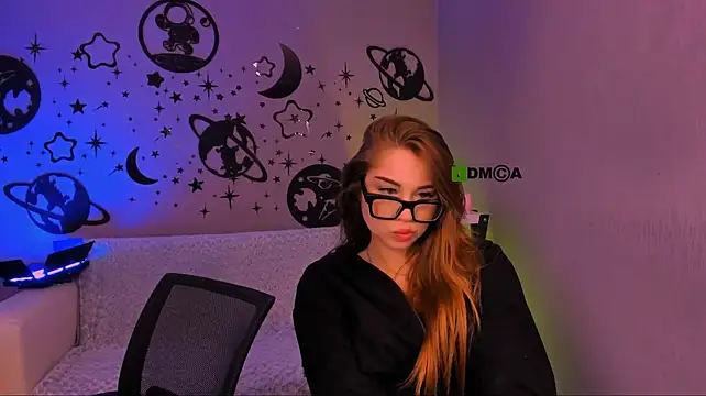 bella_dorn stripchat live cam model