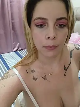Tiffany_bella stripchat live cam model