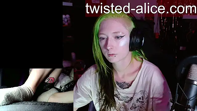 Twisted_Alice stripchat live cam model
