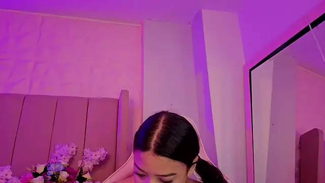 MollyBigBoobs12 stripchat live cam model