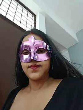 Shivani_hotty stripchat live cam model