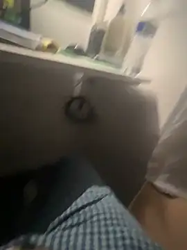 awesomemilkss stripchat live cam model
