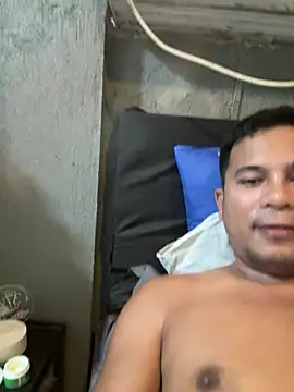 Sensualcharlie stripchat live cam model