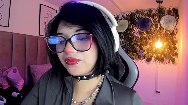 Kitty_Gang stripchat live cam model