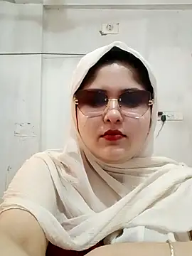 Nusrat-N stripchat live cam model