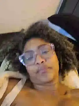 BiiancaEstradaa stripchat live cam model