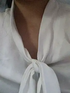 omiu-baby stripchat live cam model
