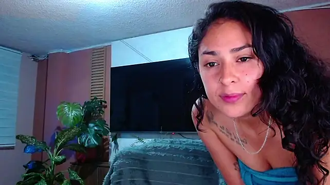 Iris_colette stripchat live cam model