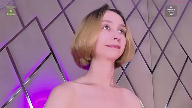 RachelVacsler stripchat live cam model