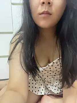 Luna-girl stripchat live cam model